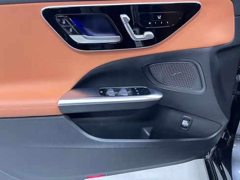 Used 2023 Mercedes-Benz C 300 4MATIC Sedan image 18