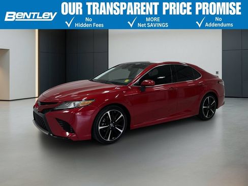 Used 2019 Toyota Camry XSE FWD image 1
