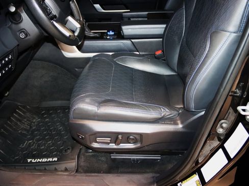 Used 2022 Toyota Tundra Platinum image 35
