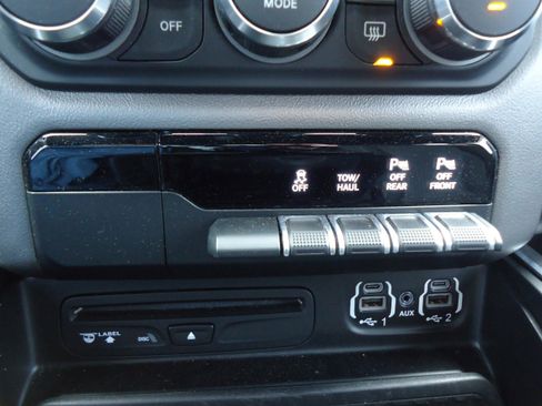 Used 2019 RAM 1500 Big Horn image 20