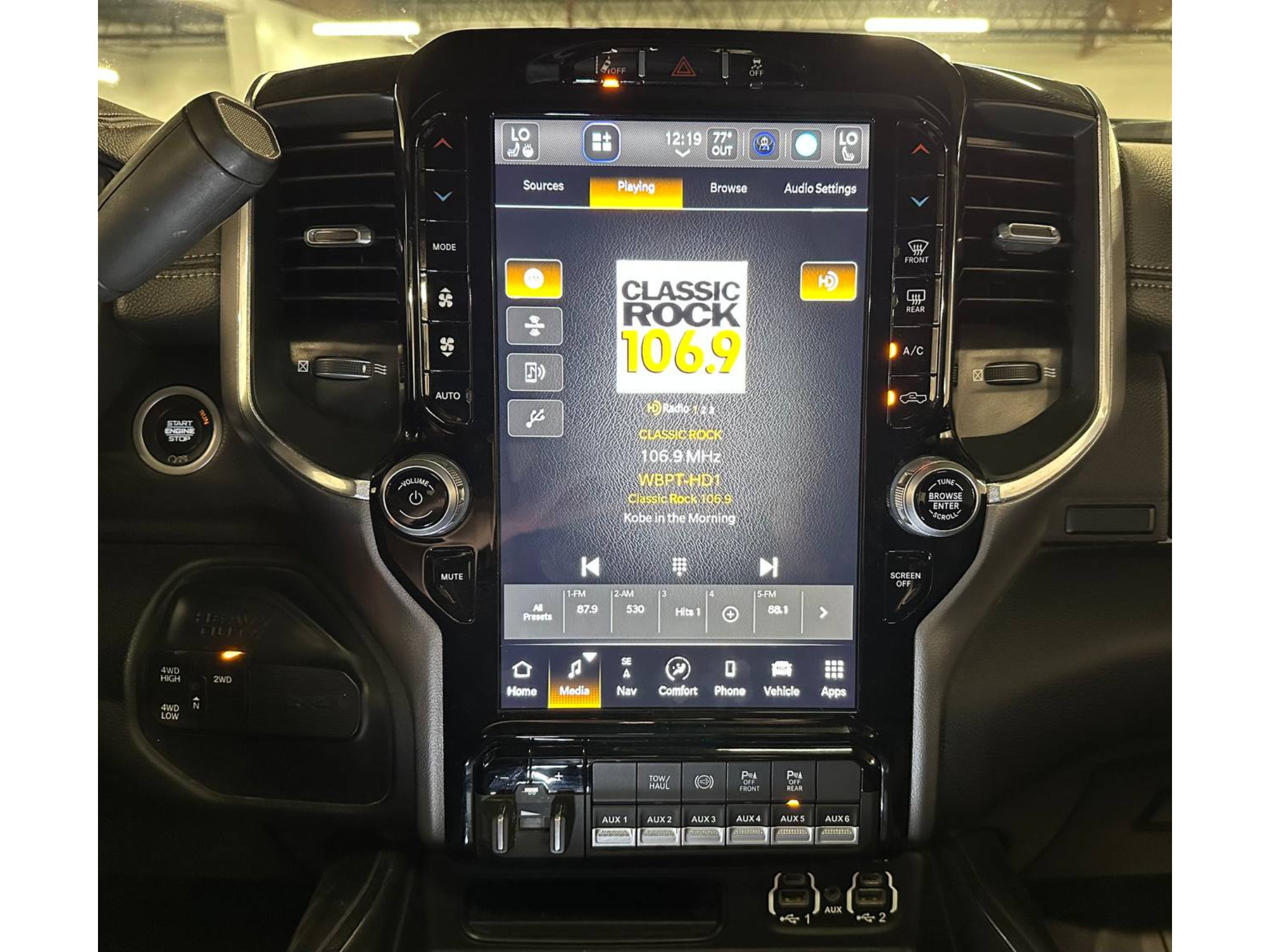 Used 2023 RAM 3500 Laramie AWD/4WD image 21