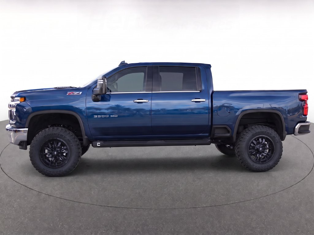 Used 2022 Chevrolet Silverado 3500 LTZ w/ LTZ Plus Package AWD/4WD image 9