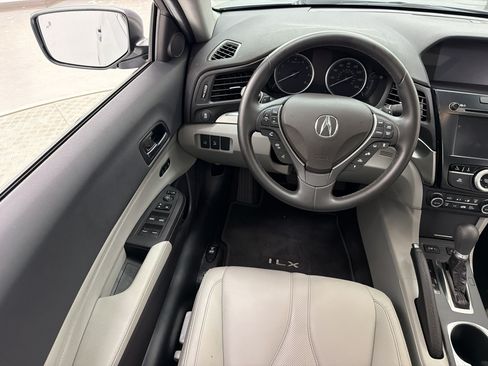 Used 2022 Acura ILX w/ Premium Package FWD image 29