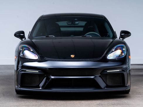 Used 2022 Porsche 718 Cayman GT4 RWD image 2
