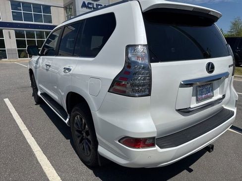 Used 2020 Lexus GX 460 Premium w/ Premium Package image 5