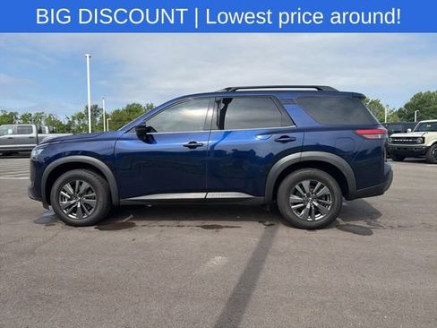 Used 2022 Nissan Pathfinder SV FWD image 14