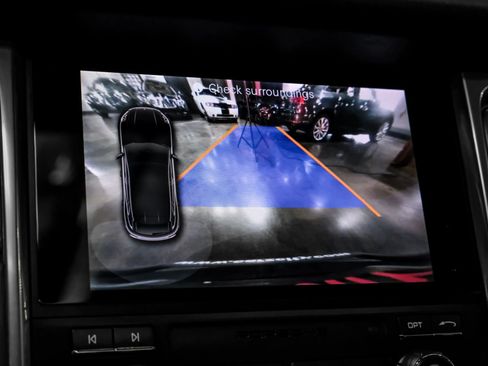 Used 2017 Porsche Macan S image 25