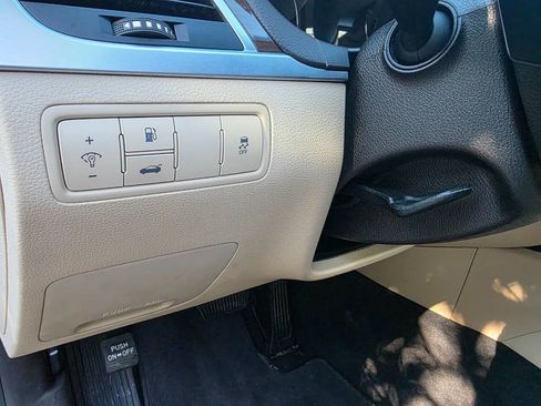 Used 2016 Hyundai Genesis 3.8 image 14