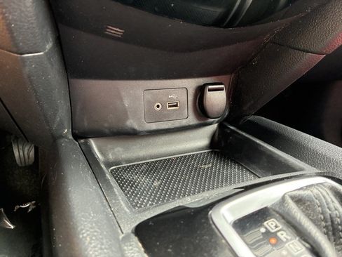 Used 2018 Nissan Rogue SV FWD image 13