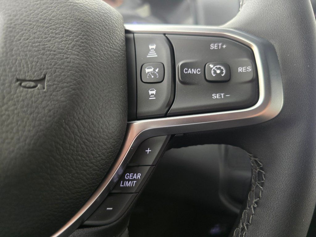 New 2026 RAM 2500 Big Horn AWD/4WD image 27