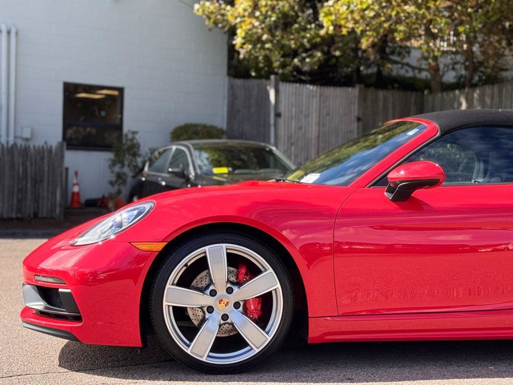 Used 2019 Porsche 718 Boxster GTS RWD image 11