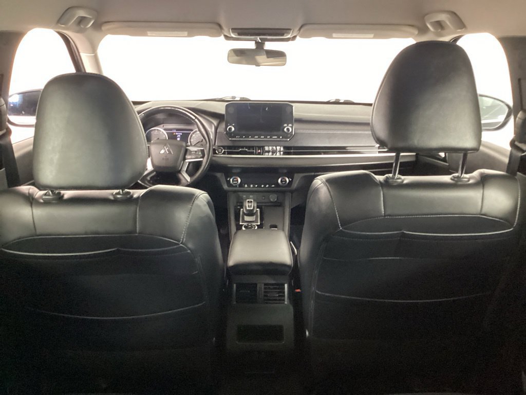 Used 2024 Mitsubishi Outlander SE Black Edition FWD image 31