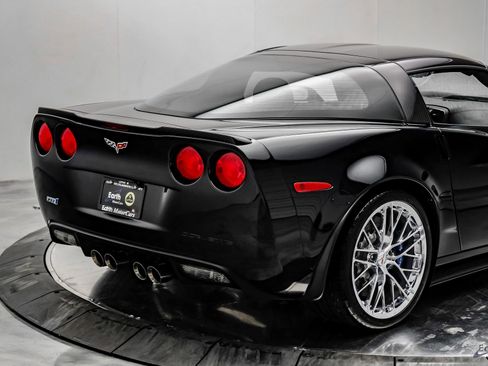 Used 2010 Chevrolet Corvette ZR1 w/ Preferred Equipment Group image 18