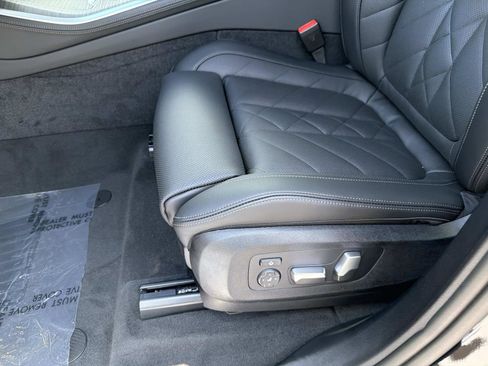 New 2026 BMW X5 sDrive40i w/ Premium Package RWD image 16