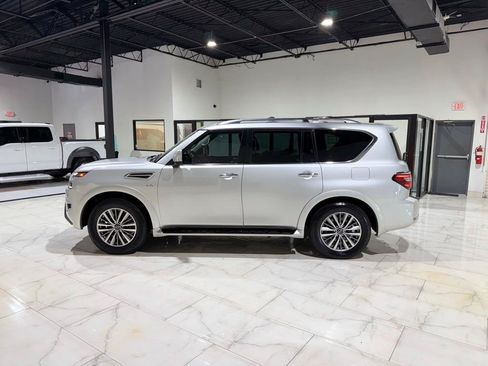 Used 2022 Nissan Armada SL w/ Captain's Chairs Package RWD image 7