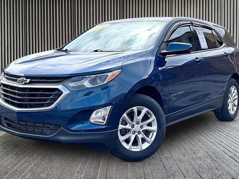 Used 2020 Chevrolet Equinox LT image 2