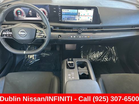 Used 2023 Nissan Ariya FWD image 16