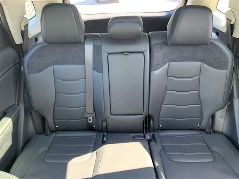 Used 2026 Kia Sportage SX image 31