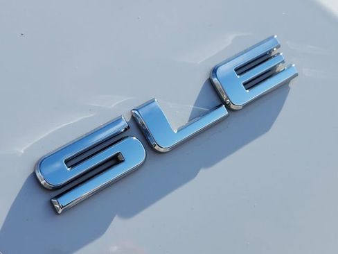 Used 2019 GMC Acadia SLE image 12