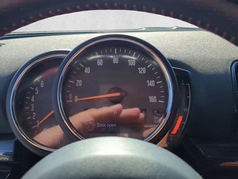 Used 2019 MINI Cooper Clubman S FWD image 9
