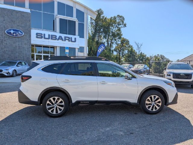 Used 2020 Subaru Outback Premium w/ Popular Package #1 AWD/4WD image 11
