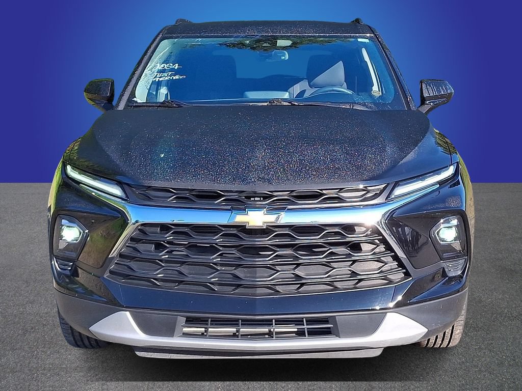 Used 2024 Chevrolet Blazer LT w/ Convenience Package FWD image 2