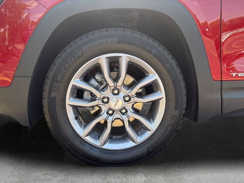 Used 2023 GMC Terrain SLT AWD/4WD image 21