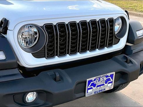 New 2026 Jeep Wrangler Unlimited Sport AWD/4WD image 31