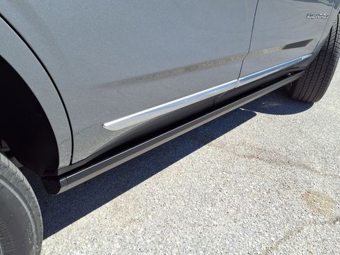 New 2026 GMC Yukon Denali w/ Denali Reserve Package image 3