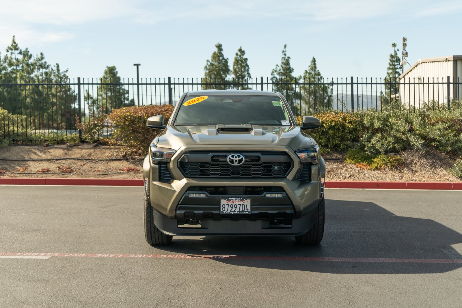 Certified 2025 Toyota Tacoma TRD Sport AWD/4WD image 2