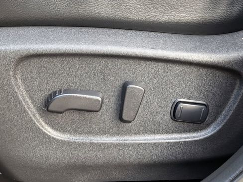 Used 2022 Nissan Rogue Sport SL w/ Premium Package image 20