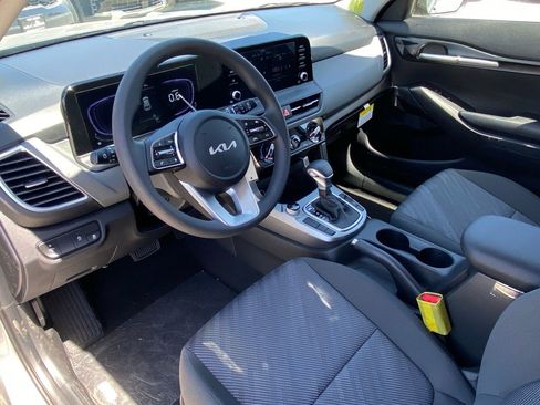 New 2026 Kia Seltos LX image 12