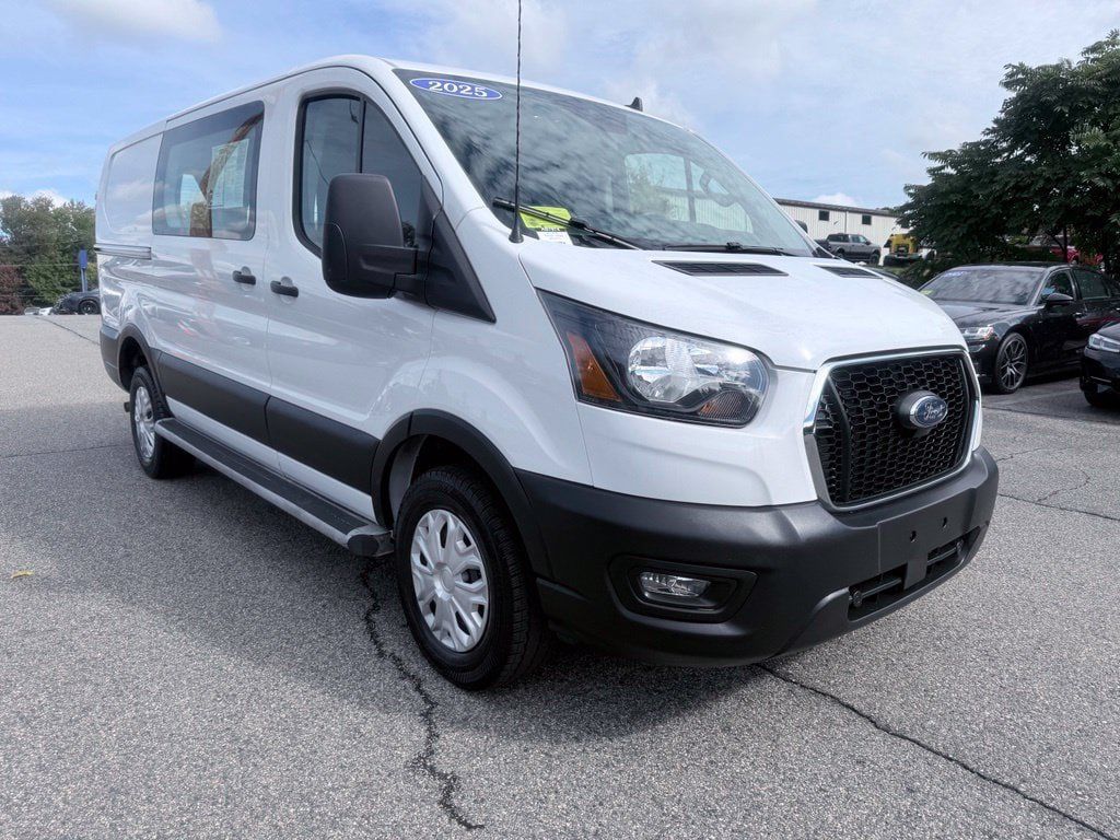 Used 2025 Ford Transit 250 Low Roof w/ Exterior Upgrade Package RWD image 10