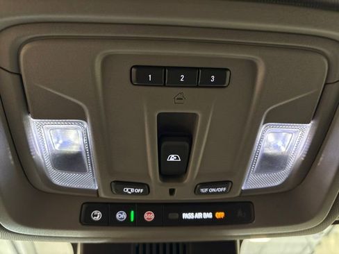 Used 2023 Chevrolet Silverado 1500 LTZ w/ LTZ Convenience Package II AWD/4WD image 26