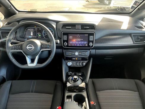 Used 2024 Nissan Leaf SV Plus image 14
