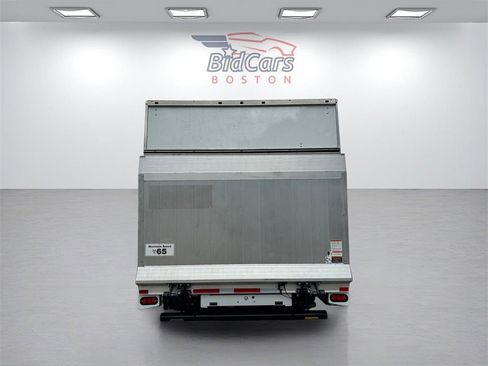 Used 2022 Ford Transit 350 image 5