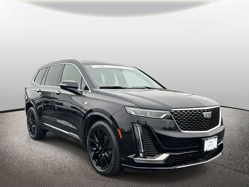 Used 2024 Cadillac XT6 Premium Luxury w/ LPO, Floor Liner Package AWD/4WD image 5