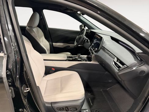 Used 2025 Lexus RX 350 Premium Plus w/ Accessory Package (P1) image 16