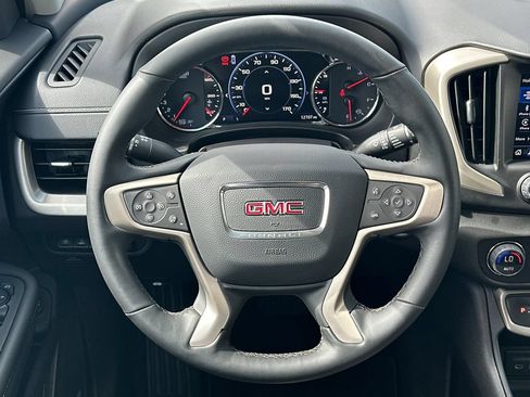 Used 2024 GMC Terrain Denali w/ Denali Premium Package AWD/4WD image 25
