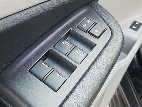 Used 2017 Honda Pilot EX-L image 26