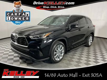Used 2023 Toyota Highlander Limited