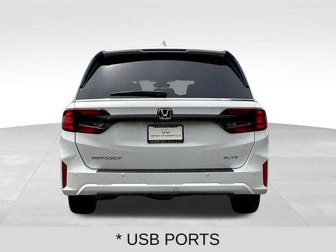 Used 2026 Honda Odyssey Elite image 6