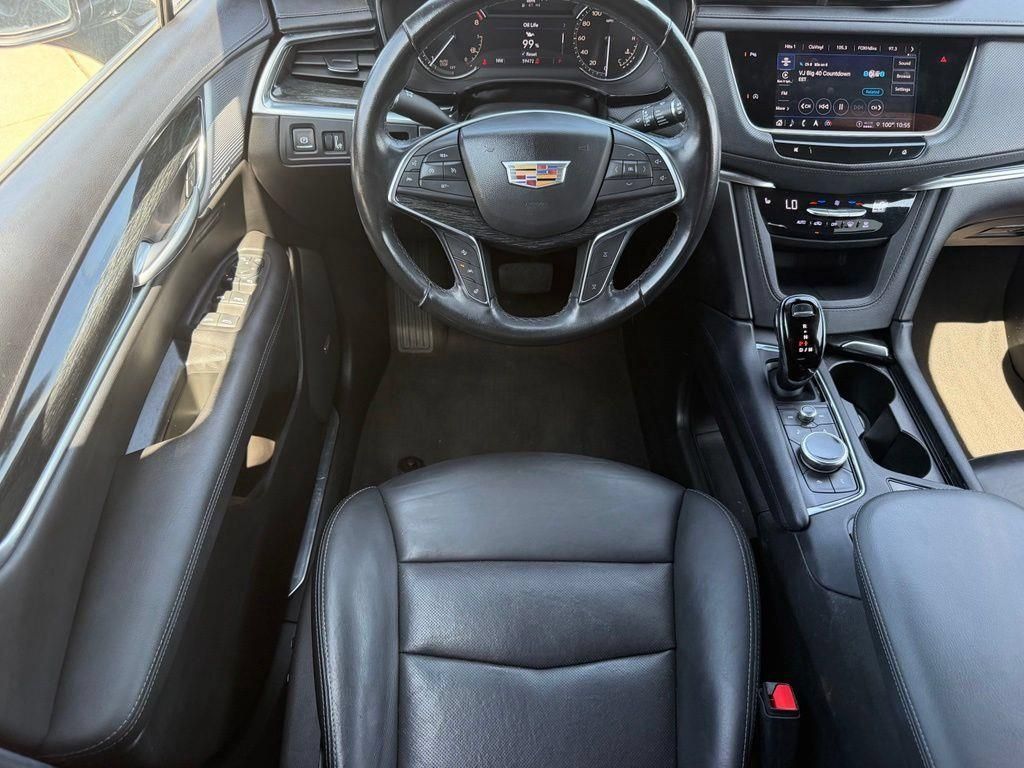 Used 2023 Cadillac XT5 Premium Luxury FWD image 9