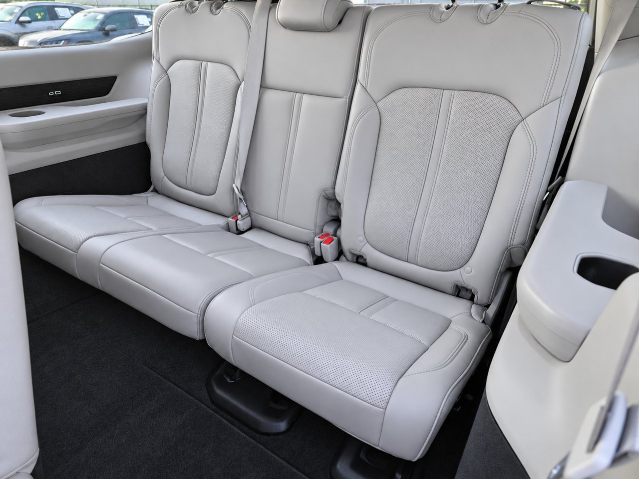 Used 2022 Jeep Wagoneer Series I w/ Premium Group I AWD/4WD image 28