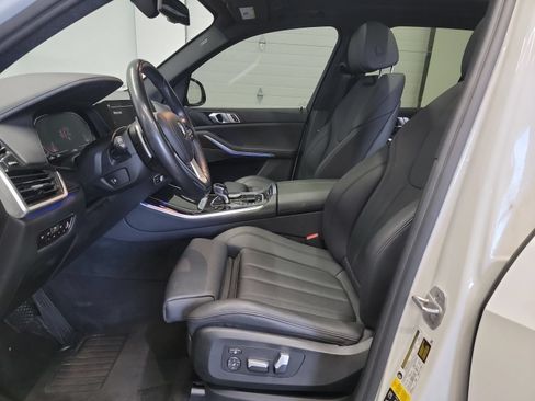 Used 2021 BMW X5 xDrive40i AWD/4WD image 12