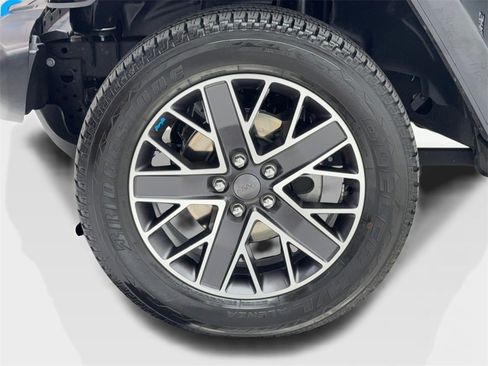 Used 2023 Jeep Wrangler Unlimited Sahara w/ Cold Weather Group image 60