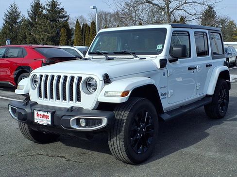Used 2021 Jeep Wrangler Unlimited Sahara w/ Cold Weather Group image 7