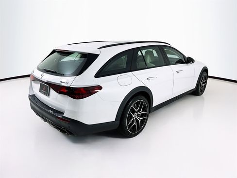 New 2026 Mercedes-Benz E 450 4MATIC All-Terrain Wagon image 8
