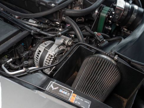 Used 2016 Chevrolet Corvette Z06 w/ 2LZ Preferred Equipment Group RWD image 16