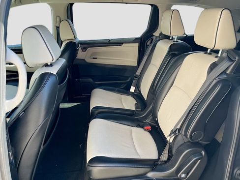Used 2025 Honda Odyssey Elite image 26